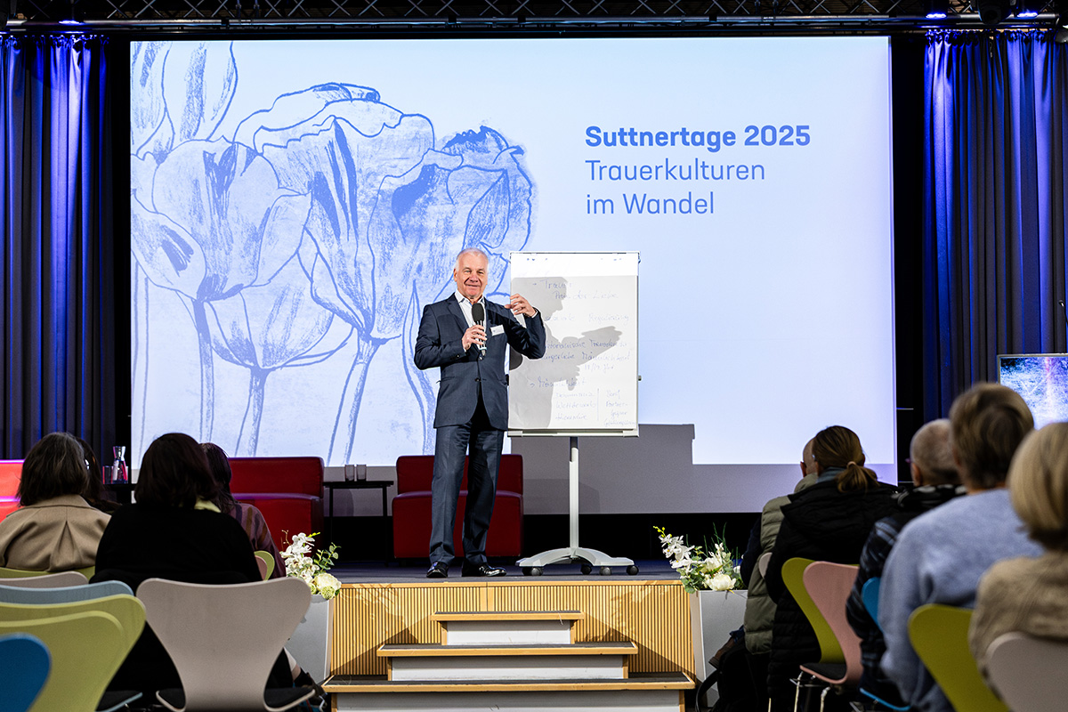 Vortragender im Panel der Suttnertage 2025