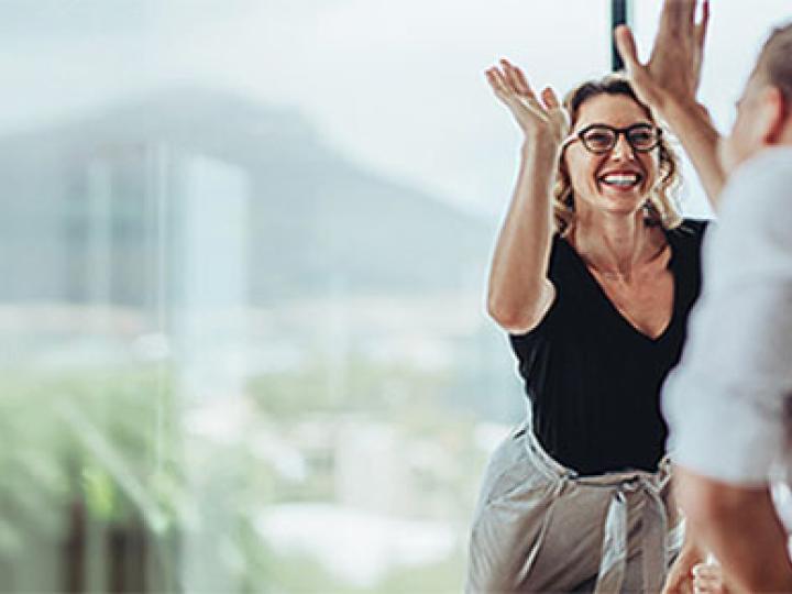 Zwei Frauen im Gespräch, Sozialarbeit