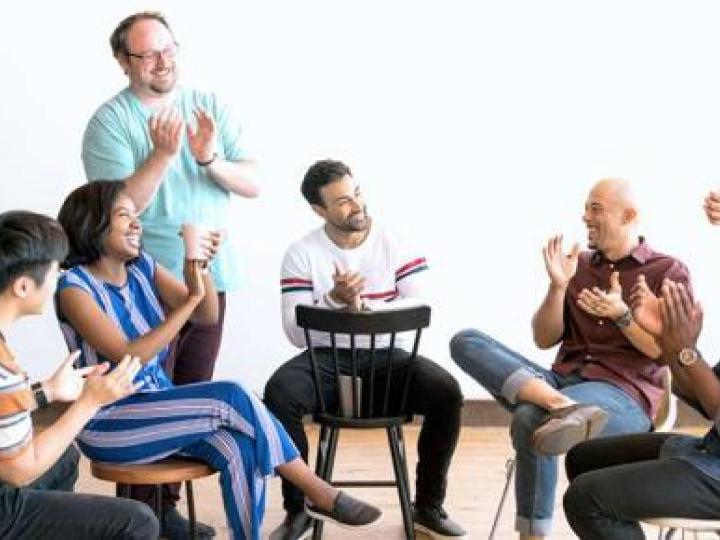 Eine Gruppe von Studierenden (c) shutterstock.com